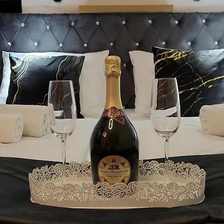 Adriatic アパート *