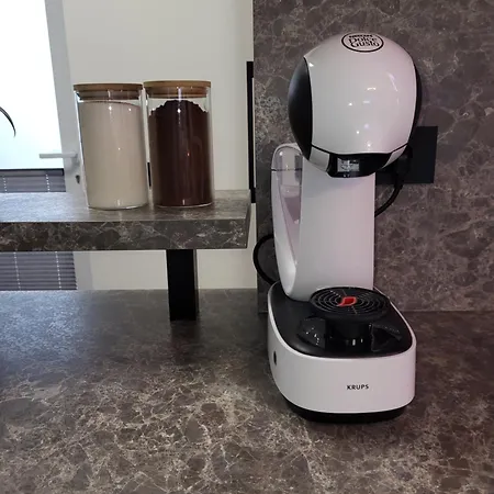 Adriatic アパート