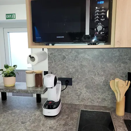 Adriatic アパート セルツェ