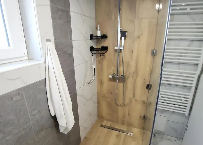 Adriatic セルツェ