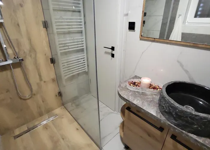 Adriatic セルツェ